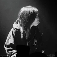 Trần Thảo Linh-LyHan (chị)