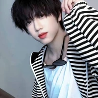 Trương Quế Nguyên_along_