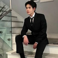 PHAN NHẬT ĐỨC HOÀNG_Dillan Hoàng Phan|00