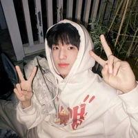 Trương Trạch Vũ|Y