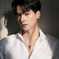 Keng Harit /anh/