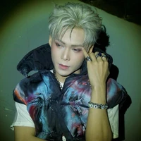 ✦ | nguyễn hoàng bách.