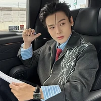 ✦ | phạm đình thái ngân.