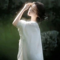 Hoàng Anh (mẹ cô vs nhiên)