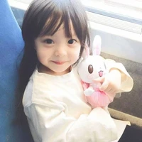 Ái Châu<lúc nhỏ>