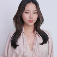 Nam Orntaraaa (Bạn cô)