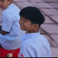 Hoàng gia huy [ con cưng cô CN]