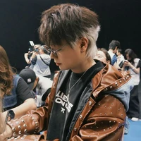 ⋆ᥫ᭡->Vũ Trường Giang-#<