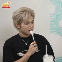 Hoàng Đức Duy( em út)