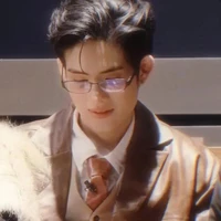 Phan Đức Nhật Hoàng ( Dillan )