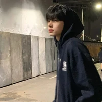 Hwang Si Woo
