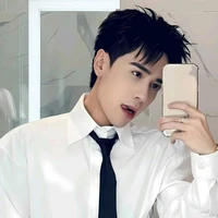 𝙻𝚎̂ 𝚀𝚞𝚊𝚗𝚐 𝙷𝚞̀𝚗𝚐