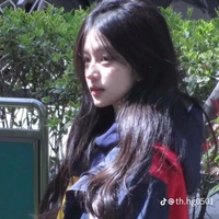 Trương Hạ NHi (em gái Bông)