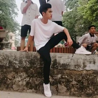 HOÀNG ĐỨC DUY (hồi lớp 9)