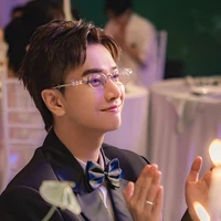 Lou Hoàng ( pa lớn)