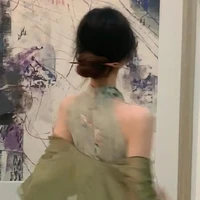 Dì_người giám hộ trại trẻ mồ côi