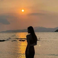 đức tuyết linh lan_emily_