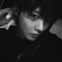 Jung Ho - Seok (hắn)