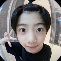 Trương Hàm Thụy _ lúc nhỏ