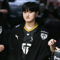 Park Yechan | Peyz