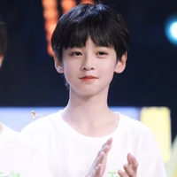 Dương Hàm Bác [ em]