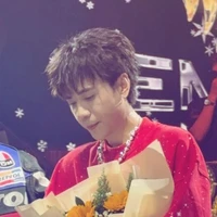 bé phone _nhân cách 1