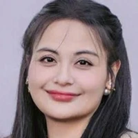 chị ruột của tg