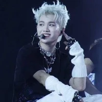 Hoàng Đức Duy𐙚