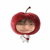 một con bò thích ăn bánh oreo