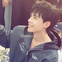 lê Quang Hùng-phone