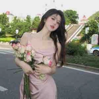  Tạ Vân Sơ(chị sinh đôi của nữ9)