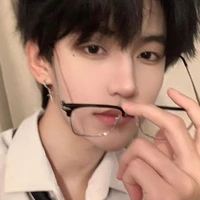 Lương Tử Hoàng²³ / @Leo_khonggay♌