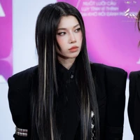 Trần Thảo Linh (cô)