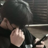 Nhiếp Vĩ Duy_ba Thần