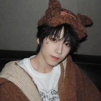 Dương Bác Văn | W