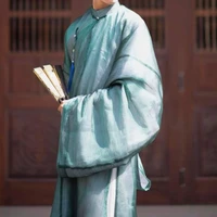 Người hầu nam