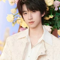 Hạ Tuấn Lâm ( Cậu )