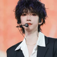 Hạ Tuấn Lâm ( Cậu )