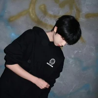 Nhiếp Vĩ  Thần _ T