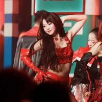 Trần Hoàng Phương Lan [Yeolan]