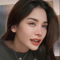 Engfa(chị cô)