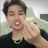 Tác giả này nhạt lắm