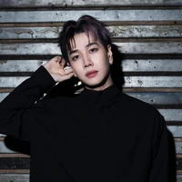 Hoàng Kim Long_Lou Hoàng