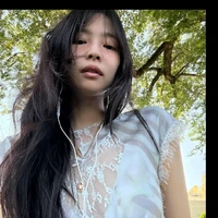 Jennie ( bạn cô )