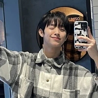 𝙉𝙜𝙪𝙮𝙚𝙣 𝙏𝙝𝙖𝙣𝙝 𝘾𝙤𝙣𝙜.