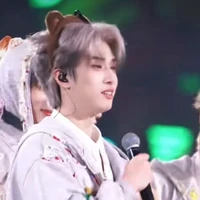 Nghiêm Hạo Tường ( em)