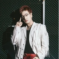 Hoàng Kim Long (Lou Hoàng)