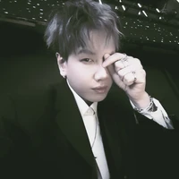 Hoàng Kim Long_Lou Hoàng