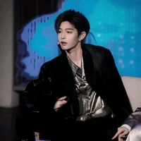 Vương Vũ Đình/Vương Dịch – Cậu