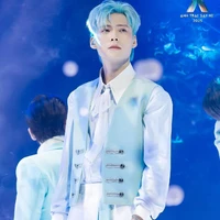 [ Nguyễn Hoàng Bách ]._ @jeyb